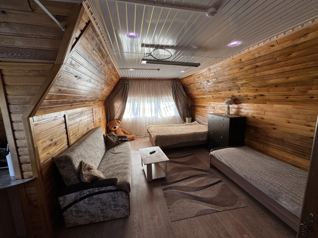 Фотография квартиры Квартира мансардная-Красный ключ