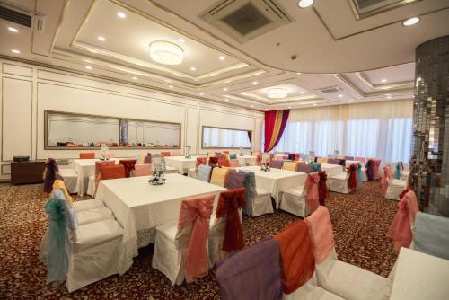 Фотографии гостиницы
Yücesoy Liva Hotel Spa & Convention Center Mersin