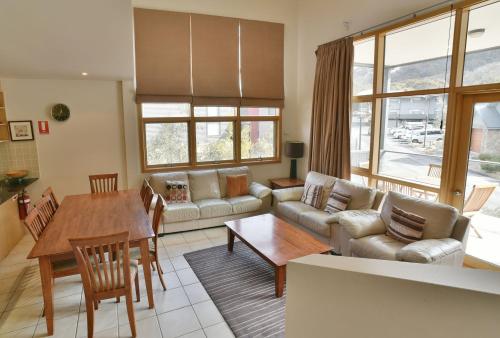 Фотография гостевого дома Tomarlin Views 1