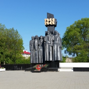 Фотография памятника Памятник Воинам-землякам, павшим в сражениях Великой Отечественной войны 1941-1945 г.