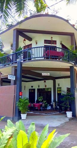 Фотография мини отеля Sri Lancashire Guest House