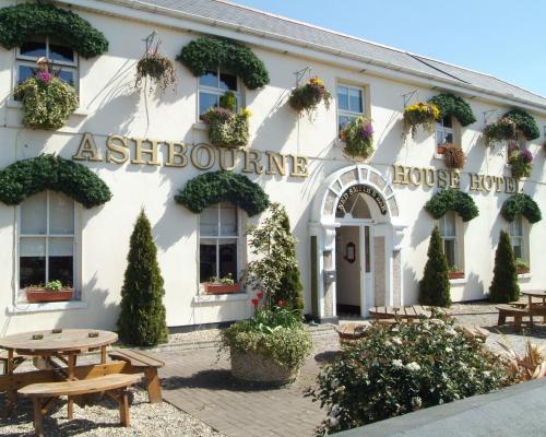 Фотография гостиницы Ashbourne House Hotel