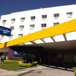 Фотография гостиницы Comfort Inn Monterrey Valle