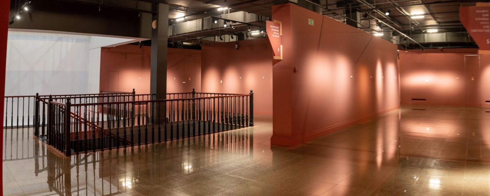 Фотографии лофта IRRI-LOFT Бизнес-Gallery Малый зал