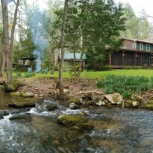 Фотографии гостевого дома 
            Cowboy Cabin on Stanley Creek