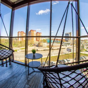 Фотография квартиры Апартаменты с качелями на балконе 506