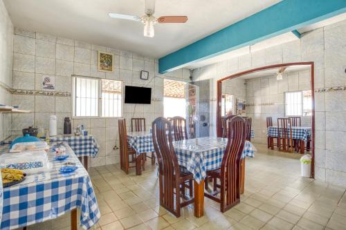 Фотографии гостиницы
Hotel Pousada Mar Azul