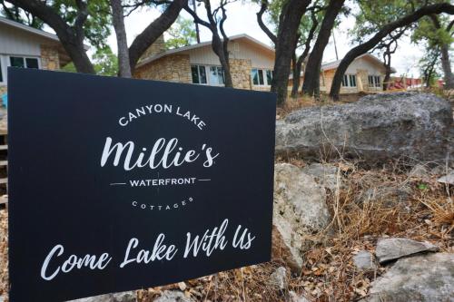 Фотография гостевого дома Millie's Waterfront Cottages Unit 2 - Annie