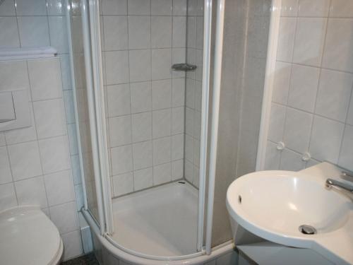 Фотография гостевого дома Holiday Home Seepark Kirchheim-5