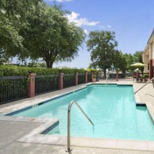 Фотографии гостиницы
Baymont by Wyndham Lewisville