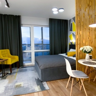 Фотография квартиры Апартаменты Желтая Студия с панорамным окном