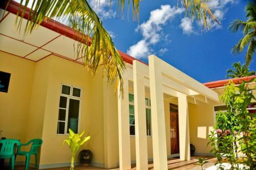 Фотография гостевого дома Charming Holiday Lodge