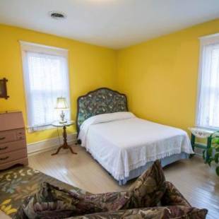 Фотографии мини отеля
The Dailey Renewal Retreat B & B