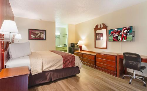 Фотография мини отеля Red Roof Inn Montgomery - Midtown