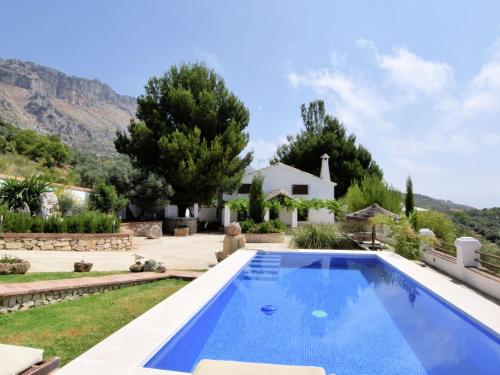 Фотография гостевого дома Fantastic Holiday Home in Andalusia Spain with Pool