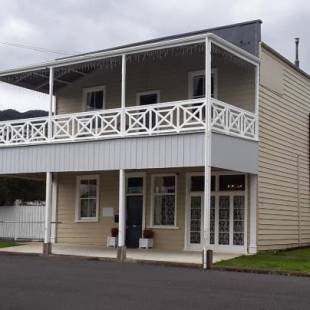 Фотографии мини отеля
Lady Bowen Bed & Breakfast