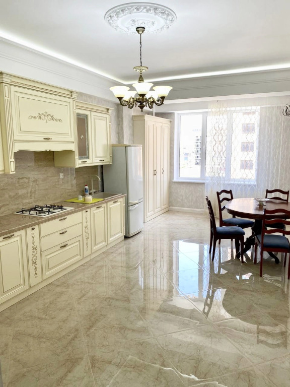 Фотография квартиры Квартира Просторная новая люкс в центре недалеко от моря