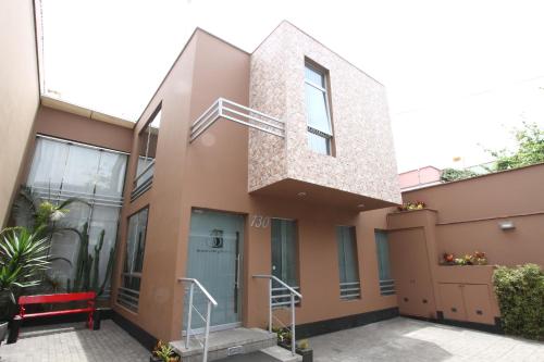 Фотография мини отеля 3B Barranco's - Chic and Basic - B&B