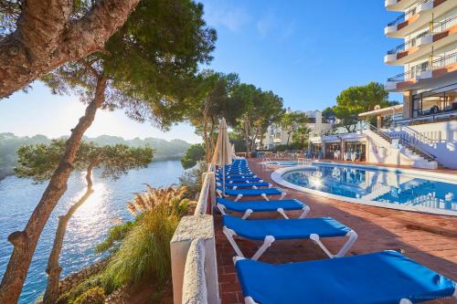 Фотография гостиницы Hotel Cala Ferrera