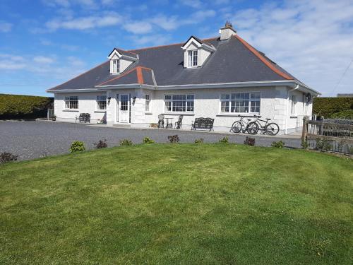 Фотография мини отеля Ross Beach Family Farmhouse B&B