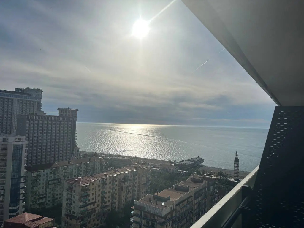 Фотография квартиры Апартаменты у моря с шикарным видом в Апарт-Отеле Orbi City (Новый Батуми, Аллея Героев) (2159С)