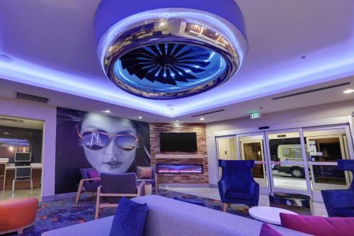 Фотография гостиницы La Quinta by Wyndham Dallas Love Field