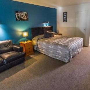 Фотографии мотеля
AAA Thames Court Motel