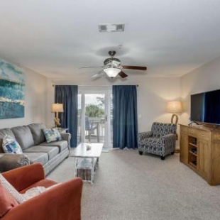 Фотография гостевого дома 16038 Innerarity Pt Rd