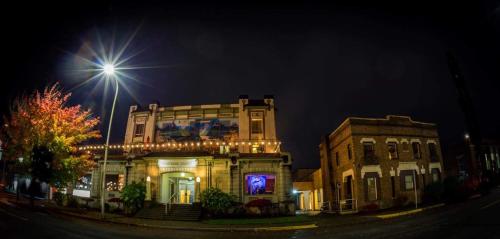 Фотография гостиницы Centralia Square Grand Ballroom and Vintage Hotel