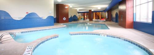 Фотография гостиницы Holiday Inn Omaha Downtown - Airport, an IHG Hotel