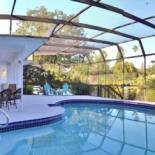 Фотография гостевого дома Bradenton Lakefront Home 1903