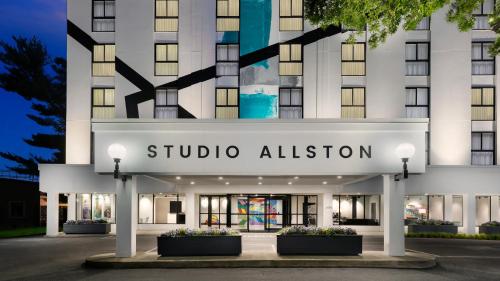 Фотография гостиницы Studio Allston Hotel Boston