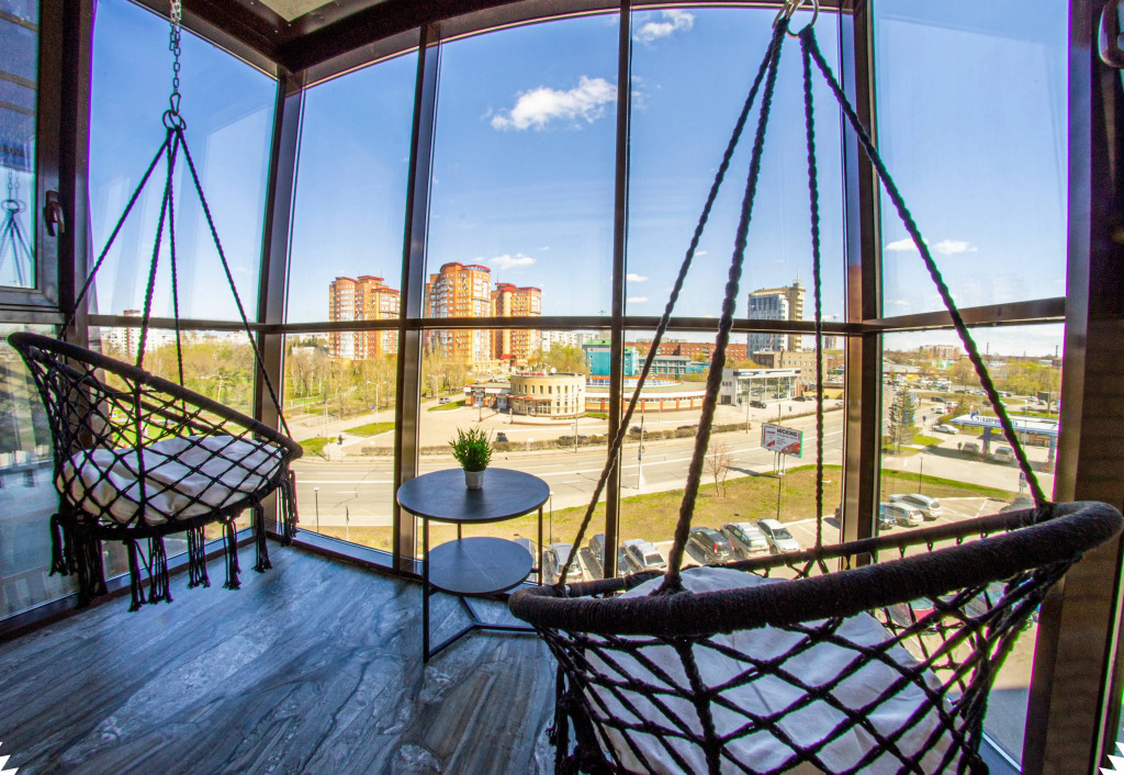 Фотография квартиры Апартаменты с качелями на балконе 506