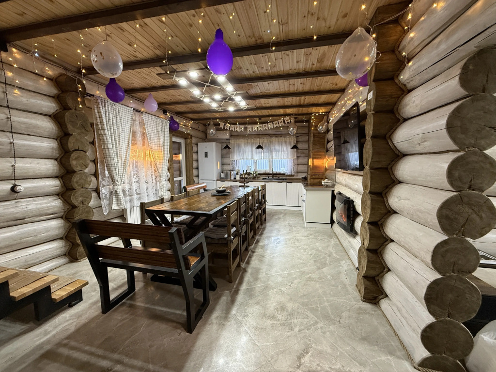 Фотография Коттеджа Частный дом Бревенчатый дом в 10 мин от центра города