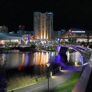 Фотографии апарт отеля
Hello Adelaide Motel and Apartments