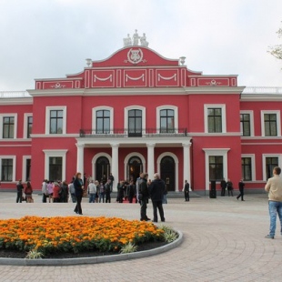 Фотография театра Кировоградский областной украинский музыкально-драматический театр имени М. Кропивницкого