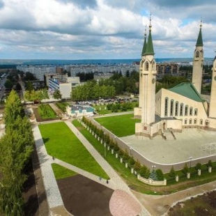 Фотография достопримечательности Центральная соборная мечеть Джамиг