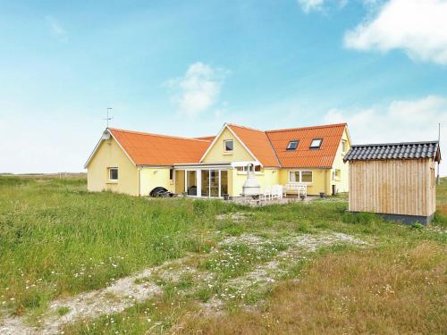 Фотография гостевого дома Four-Bedroom Holiday home in Thisted 10