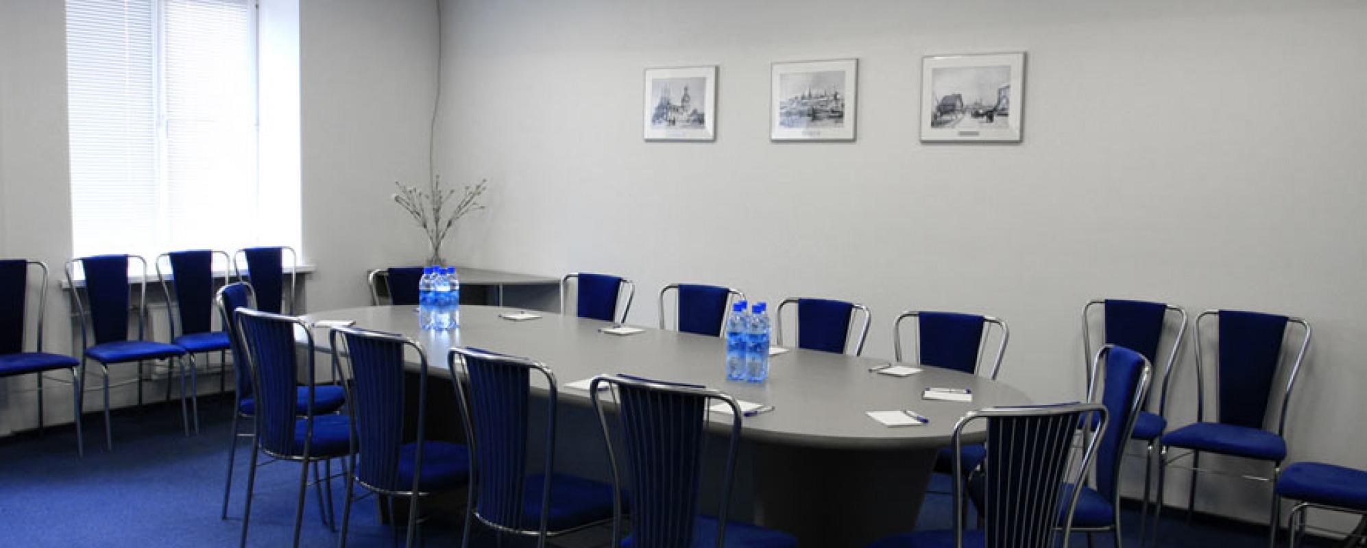 Фотографии комнаты для переговоров Новинка