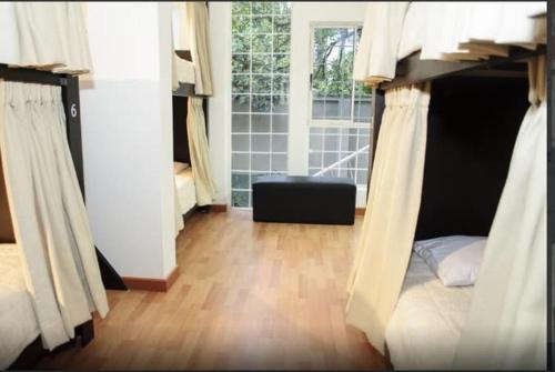 Фотография хостела Hostal Lleras Calle 8