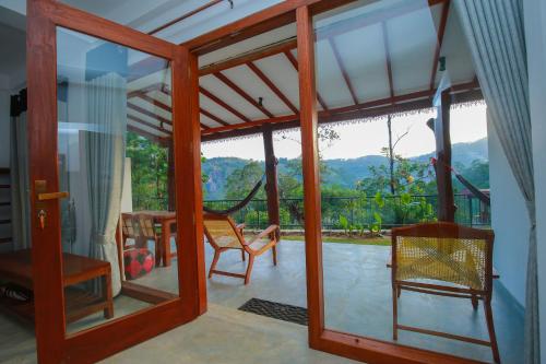 Фотографии мини отеля 
            The Chillout Ella