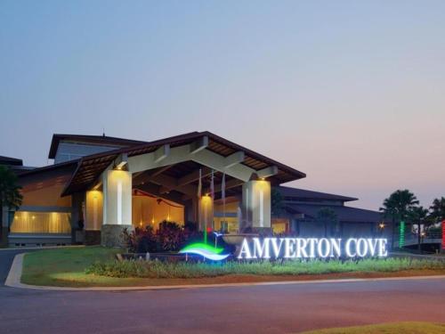 Фотографии гостиницы 
            Amverton Cove Golf & Island Resort