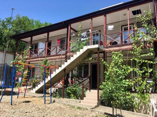 Фотография гостевого дома Лес у моря