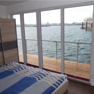 Фотография гостевого дома Schwimmendes Ferienhaus Swimming Lounge