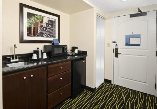 Фотография гостиницы Hampton Inn Columbia I-26/Harbison Blvd