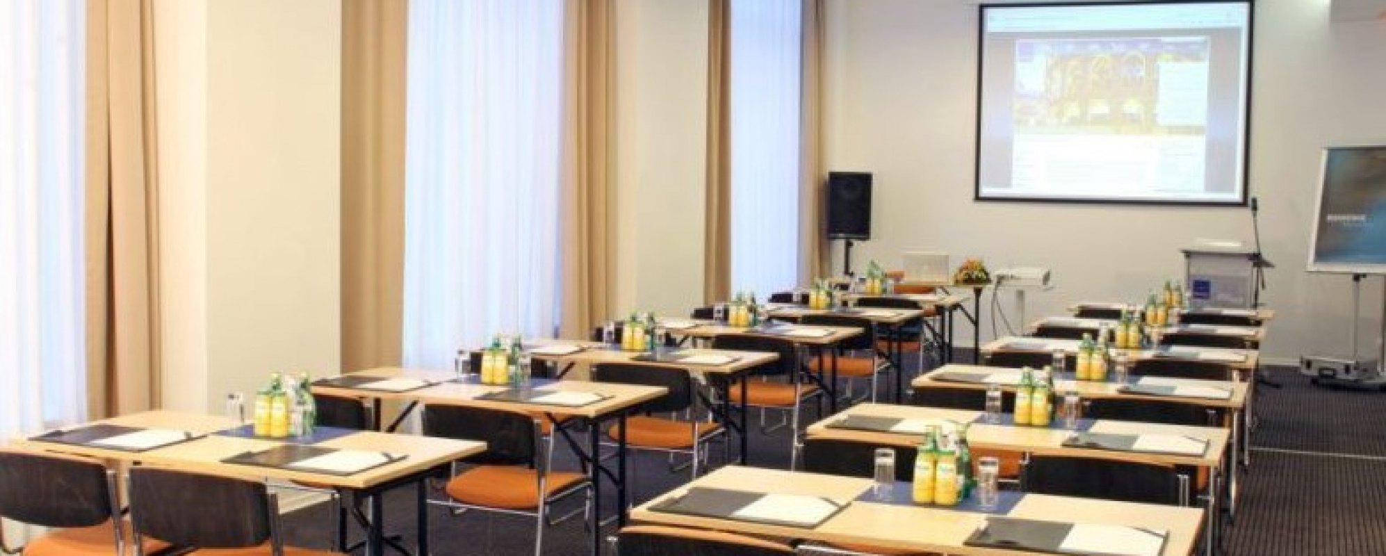 Фотографии конференц-зала Лилль