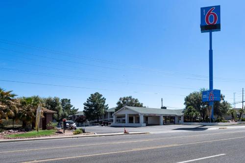 Фотография гостиницы Motel 6-Kingman, AZ - Route 66 West