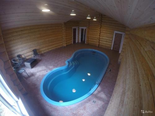 Фотографии гостевого дома
Бревенчатый коттедж