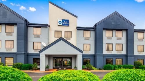 Фотография гостиницы Best Western Commerce Inn