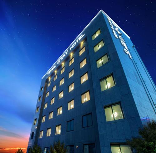 Фотографии гостиницы 
            Yeosu Stay Hotel